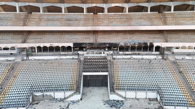 <p>Halep Gen�lik ve Spor M�d�r� Ahmed �mam, AA muhabirine yapt��� a��klamada, devrik rejimin tesisi spor kimli�inden kopard���n� s�yledi.</p>