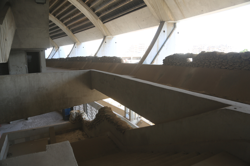 <p>�mam, s�zlerine ��yle devam etti:</p><p><br></p><p>'Amac�m�z yaln�zca tespit yapmak de�il. Bu stad�n onar�m� ve yeniden aya�a kald�r�lmas� i�in kapsaml� bir teknik �al��ma y�r�t�yoruz. Restorasyon ve bak�m projelerini dost ve kom�u �lkelere sunduk.'</p>