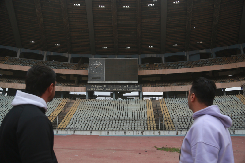 <p>Halep Stad�'n�n �nemli spor tesislerinden biri oldu�unu vurgulayan �ahrur, 'Biz spora olan sevgimizle b�y�d�k. Bu stat, bir d�nem Arap d�nyas�n�n en g�zel statlar�ndan biriydi.' ifadelerini kulland�.</p>