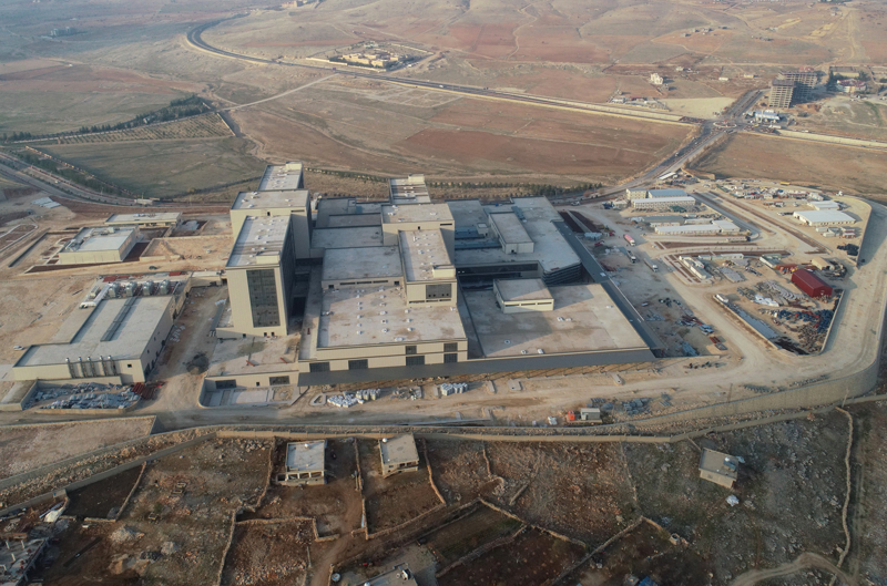 <p>Tamamland���nda sa�l�k turizmine de katk� sa�lamas� hedeflenen hastane in�aat�nda gelinen son durum havadan g�r�nt�lendi.</p>