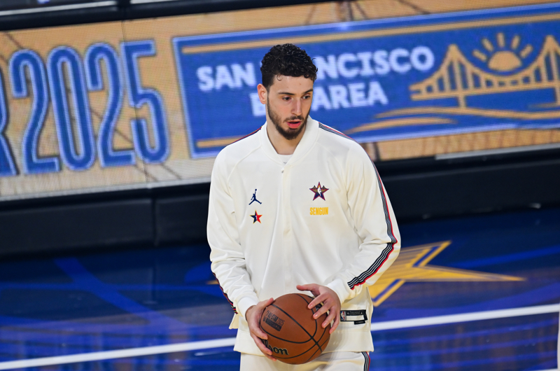 <p>ALPEREN �ENG�N, ALL-STAR MA�INDA PARKEYE �IKAN �K�NC� T�RK OYUNCU OLDU.</p>