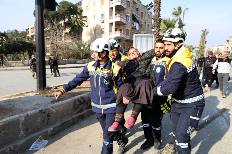 <p>Halep kent merkezinde 6 Ocak'ta ba�layan PKK/YPG sald�r�lar�nda 1 asker 5 sivil �lm��, 31 ki�i yaralanm��t�.</p>