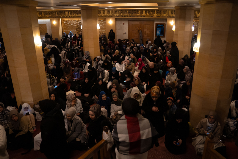 <p>Ankara'da Mira� Kandili, Hac� Bayram-� Veli Camisi'nde dualarla idrak edildi.</p>