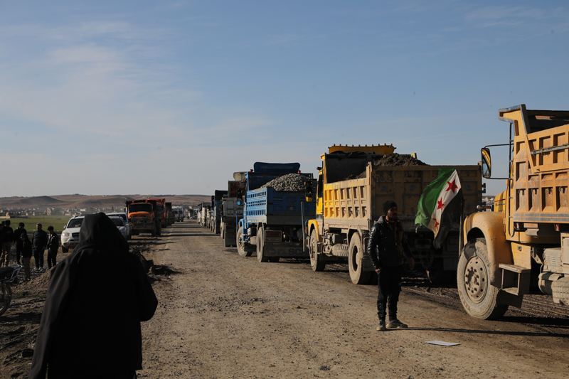 <p>Beldeye d�n�� s�recine katk� sunan herkese te�ekk�r eden Attu, ayr�l�k�� gruplardan kurtulma yolunda verilen desteklerin kendileri i�in b�y�k anlam ta��d���n� vurgulad�.</p>