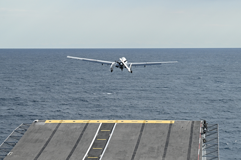 <p>Tatbikat�n son g�n�nde Fiili At�� Safhas� faaliyetleri ger�ekle�tirildi. Bu kapsamda s�r�klenen may�n imha edildi, kara bombard�man at��� yap�ld�.</p>