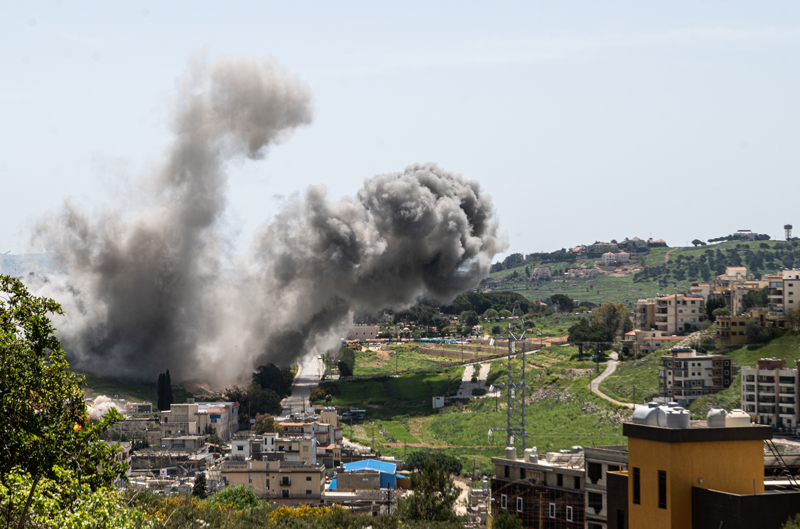 <p>Lübnan Sağlık Bakanlığı, son açıklamasında İsrail ordusunun Lübnan'a 2 Mart'ta başlattığı saldırılarda hayatını kaybedenlerin sayısının 2 bin 167'ye yükseldiğini bildirmişti.</p>