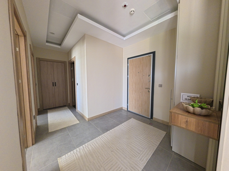 <p>Proje kapsam�nda �ehirlerin bar�nma ihtiyac�, n�fus yo�unlu�u ve ekonomik yap�s� dikkate al�narak planlanan 500 bin sosyal konut i�in ba�vurular 10 Kas�m-19 Aral�k 2025'te al�nd�. Projeye ise 8 milyon 840 bin ki�i ba�vurdu.</p>