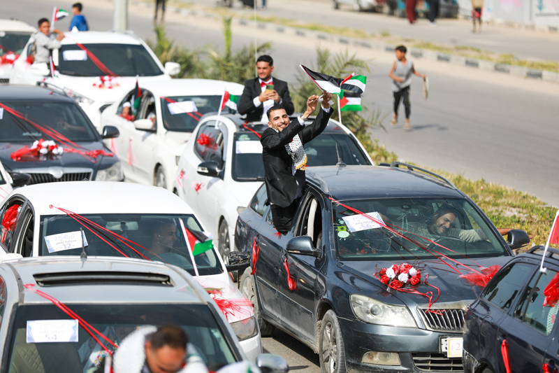 <p>Deyr Belah kentinde d�zenlenen t�rende uzun d���n konvoyu olu�tu.</p>