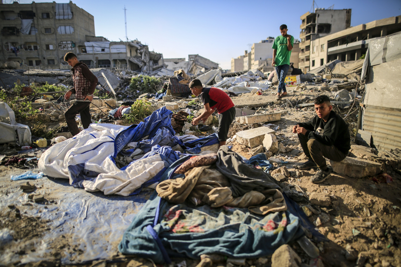 <p>İsrail ordusunun dün Gazze'ye düzenlediği hava saldırısında Hamas'ın askeri kanadının komutanlarından Muhammed Avde'nin de aralarında olduğu 6 kişi yaşamını yitirmişti.</p>