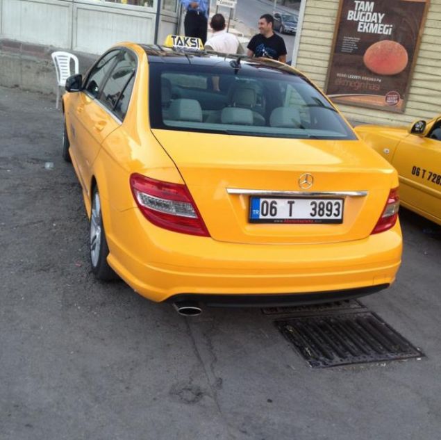 Bu imkanlar bize tandlar, ileri gleri rast gelsin. Daha da gzel olacak. Ha kimileri BMW'yi, Mercdes'i, Aud'yi niye taksi yaptnz diyor. Ama bu aralar bize de layk, halkmza da layk. 