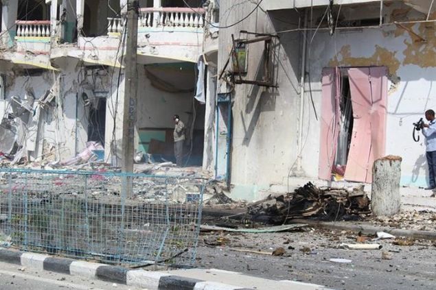 Konuya ili�kin resmi makamlardan hen�z bir a��klama yap�lmad�.�te yandan ter�r �rg�t� E�-�ebab internetten yapt��� a��klamayla sald�r�n�n sorumlulu�unu �stlendi.  