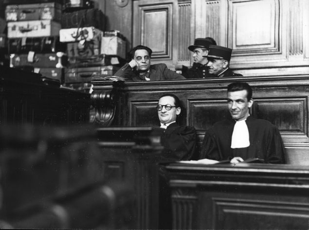 Yakalama karar kartlan seri katil Petiot, yaklak yedi ay sonra Paris metrosunda yakaland.       