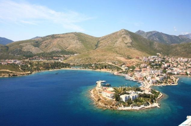 Mu�la    2015 n�fusu: 908.877 ki�i.    2016 n�fusu: 923.773 ki�i.    De�i�im(%): 1,63 