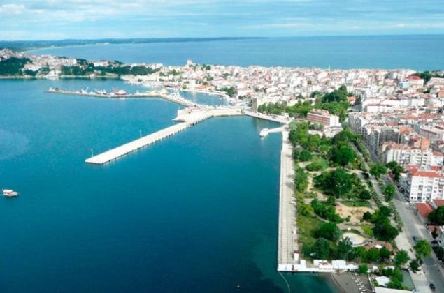 Sinop    2015 n�fusu: 204.133 ki�i.    2016 n�fusu: 205.478 ki�i.    De�i�im(%): 0,65 
