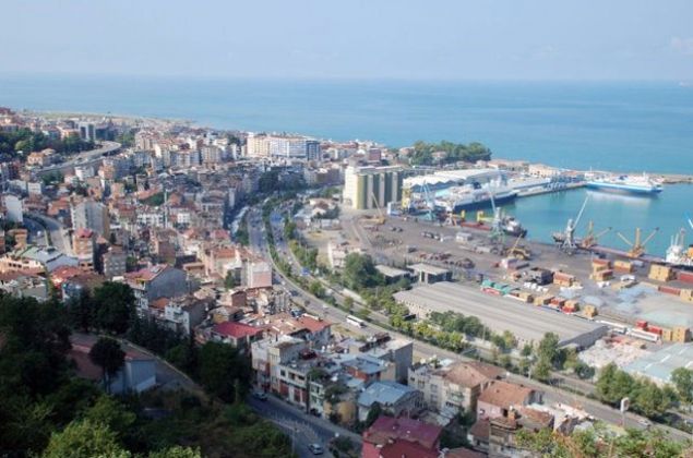 Trabzon    2015 n�fusu: 768.417 ki�i.    2016 n�fusu: 779.379 ki�i.    De�i�im(%): 1,42 