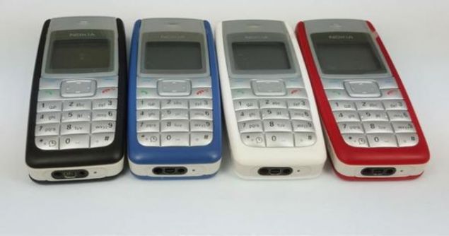  Nokia 110    Boyut: 104 x 44 x 17 mm  