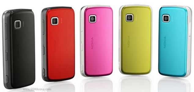 Nokia 5230     A��rl�k: 115 gram   