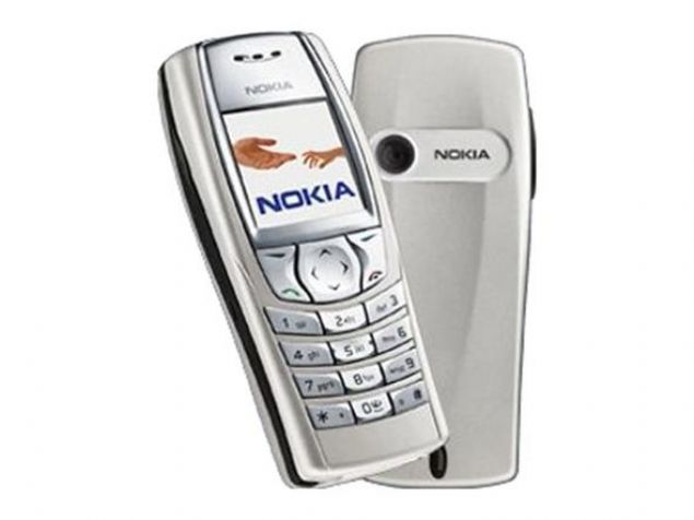 Nokia 6610     Ekran� ��z�n�rl���: 128 x128 piksel   