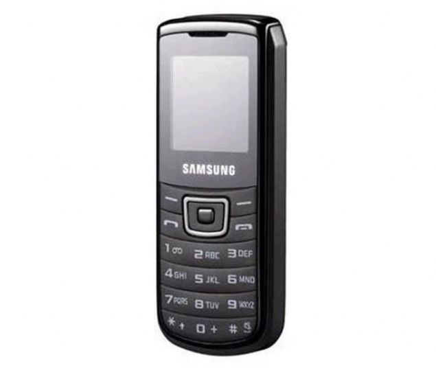 Samsung E1100     Boyut: 106 x 47 x 15.5 mm   