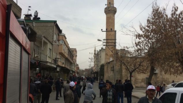 AFAD Deprem Dairesinin tespitine g�re, saat 14.07'de Ad�yaman'�n Samsat il�esinde 5,5 b�y�kl���nde deprem kaydedildi.   Depremin 11,3 kilometre derinlikte olu�tu�u bildirildi. 