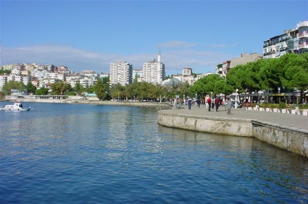 �anakkale    FB: % 35  GS: % 31  BJK: % 20  