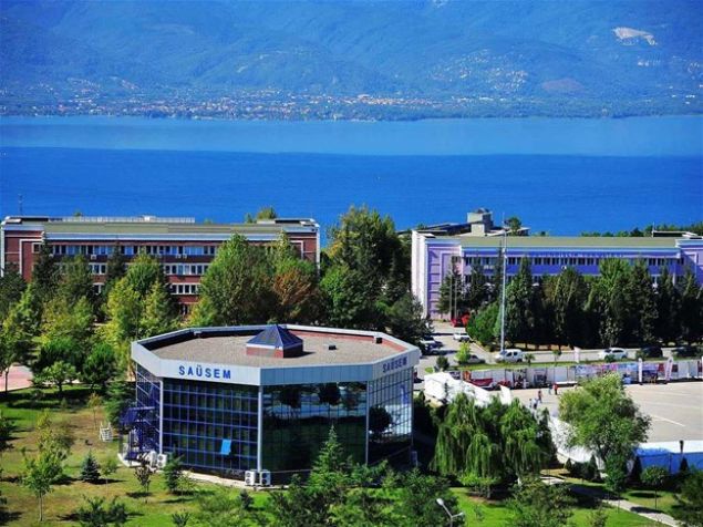 Sakarya    GS: % 33  FB: % 30  BJK: % 17  