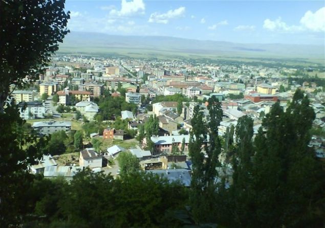 Mu�    GS: % 38  FB: % 35  BJK: % 21  