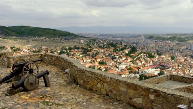 Kastamonu    FB: % 36  GS: % 34  BJK: % 21  