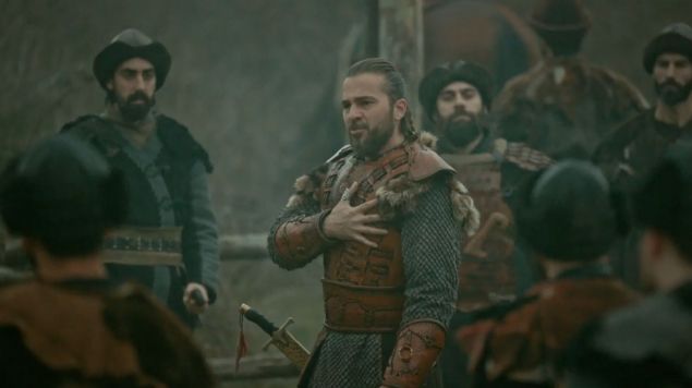 Batuhan'� kullanarak, Asl�han'�n yerini bulan Vasilius, Saadettin K�pek'in deste�ini alarak Hanl� Pazar� elde etmek istemi�tir. Askerlerinin Asl�han'� getirece�i rahatl���yla ma�rur halde Hanl� Pazar'a gelen Vasilius, orada hi� akl�na gelmeyen bir durumla kar��la�m��t�r.  