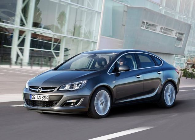 Opel Astra Sedan    2017 kl balang fiyat: 60.950 TL  ​2016 kl balang fiyat: 55.939 TL 