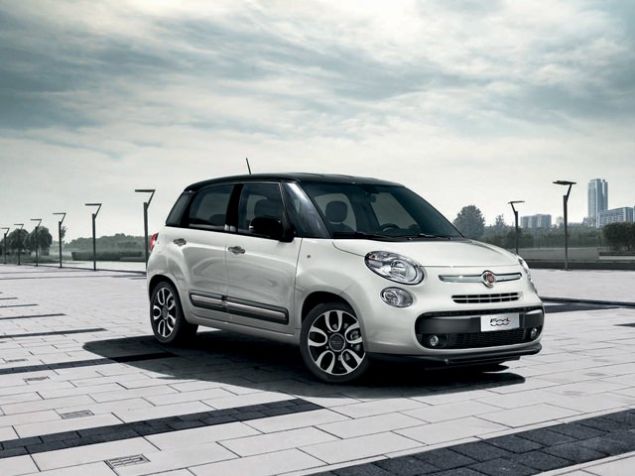 Fiat 500L    2017 kl balang fiyat: 72.900 TL  ​2016 kl balang fiyat: 63.900 TL 