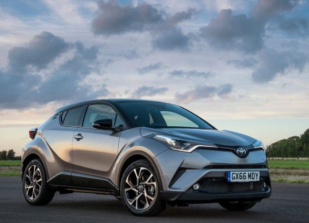 Toyota C-HR    2017 kl balang fiyat: 99,050 TL  ​2016 kl balang fiyat: 86,95 TL 
