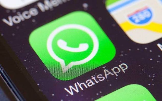 Durun daha bitmedi! 1 milyar� a�k�n abonesi bulunan Whatsapp'a kimsenin beklemedi�i bomba bir �zellik daha geliyor. Art�k mesajlar� att���n�z zaman hemen sonras�nda bak�n ne olacak?     