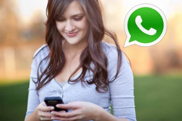 S�z konusu �zellik sayesinde WhatsApp, kullan�c�lar�n konumlar�n�n mesajla�t��� ki�iler taraf�ndan g�r�lmesine imkan sa�layacak. Yani art�k kar��n�zdaki ki�i izin verdi�i s�rece o an nerede oldu�unu g�rebileceksiniz.     