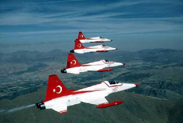 Biz daha �nce de n�kleer santraller ile r�ntgen binalar�ndaki radyasyonu durdurmak i�in sodyumpentaborat maddesini kullanm��t�k. Bu maddeyi �imdi u�aklarda uyguluyoruz.     