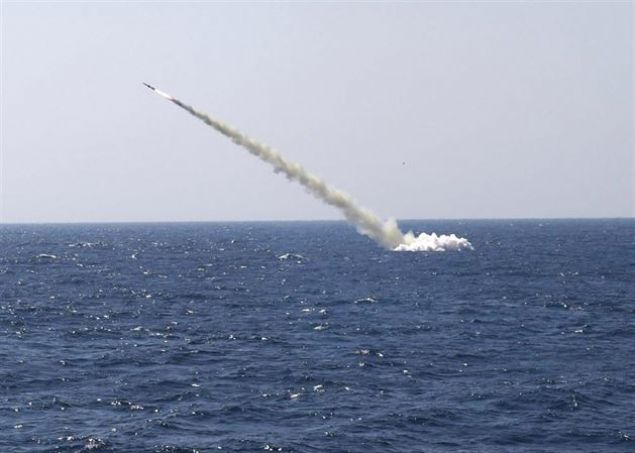 Deniz Kuvvetleri Komutanl���n�n internet sitesinden, Komutanl���n b�y�k �apl� tatbikatlar�ndan Deniz Y�ld�z� Tatbikat�'na ili�kin g�r�nt�ler payla��ld�.     