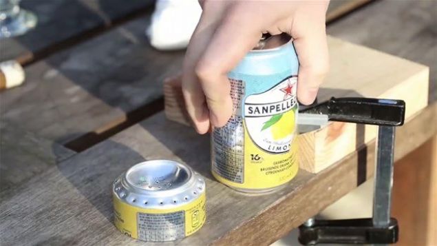 �kinci kutuyu da ayn� boynada kesti.    