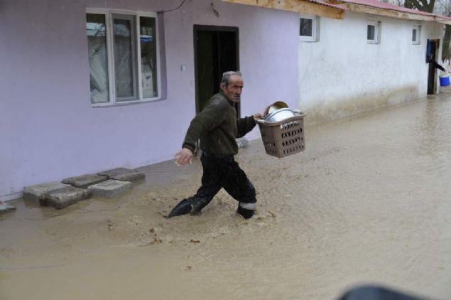   Aklamada, madur aileler iin Trk Kzlay ile irtibata geildii ve ihtiyalarnn karlanmas iin almalarn balatld belirtildi. 