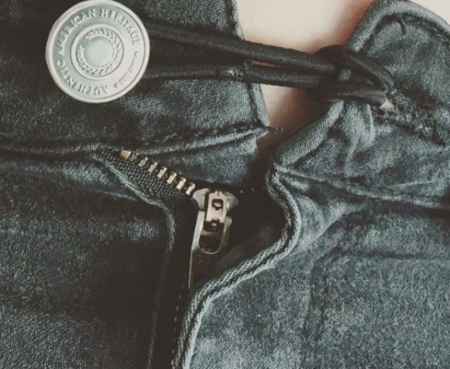 Hamileyseniz ya da kilo aldysanz kapanmayan dmeleri lastik yardmyla kolayca kapatabilirsiniz.      