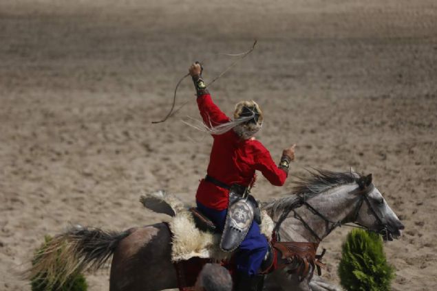 Festivalde ortaokul, lise ve niversite rencileri ile yeni mezunlara ynelik birok etkinlik gerekletirilecek. Festival, geleneksel sanatlar atlyelerinden, sanal gereklik aktivitelerine kadar uzanan birok farkl dalda faaliyete ev sahiplii yapacak. 