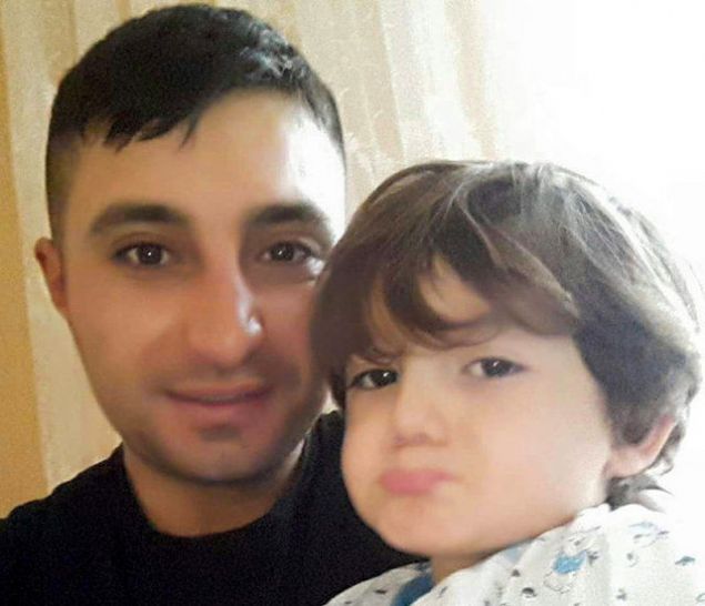 3 yllk uzman avu olan Apaydn'n ac haberi, Nide'de oturan annesi Aye ve babas Hasan Apaydn' yasa bodu. Meltem Apaydn'la evli olan ehidin 4 yanda Hasan Bora, 1 yanda Mustafa adnda 2 ocuu olduu renildi. 