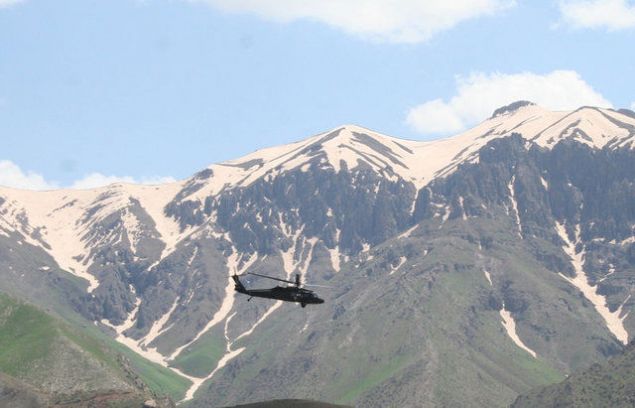 Gazete Habertrk'ten Melih Yiit'in haberine gre rnak'n Uludere lesi Geymiule blgesindeki operasyonda ise 3 PKK'l ldrld.    Blc terr rgtnn bahar slenmesine ve yaz aylarnda yapmay planlad sansasyonel eylemlere frsat tanmamak iin gerekletirilen harektn, bizzat 2. Ordu Komutan Korgeneral smail Metin Temel tarafndan ynetildii renildi. Operasyonun plan ve saha srecinin Korgeneral Temel tarafndan izlendii bildirildi. Blge tamamen terristlerden temizleninceye kadar harektn srecei belirtildi. 