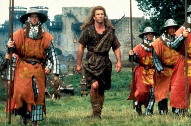 Cesur Yrek(Braveheart)'te, William Wallace kilt giyiyor. Fakat...    William Wallace 1300 yl civarnda yayordu. Kiltler, skoya'da 16. yzyla kadar giyilmedi. 