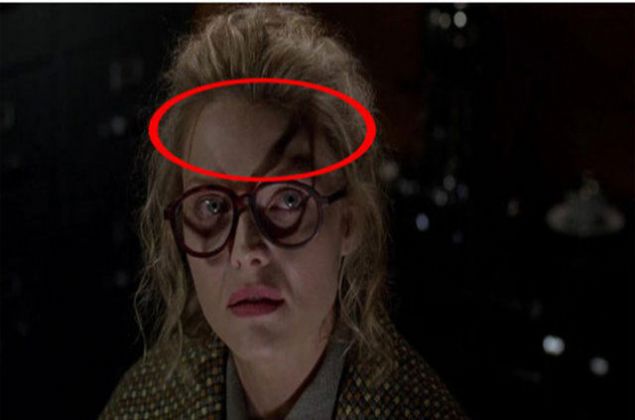 Batman Dnyor   Tim Burton'n klt filmi Batman'de Kedi Kz'n gzlnn kafasn aan glgesi. 