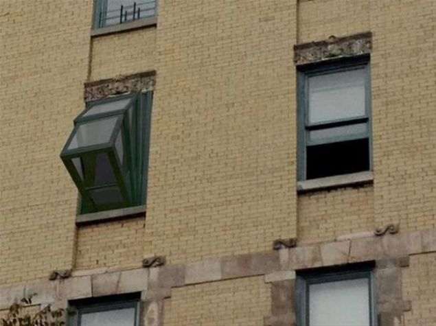 Balkonlu evi olmayanlar iin dzenlenen camlar byk ilgi ekiyor.     