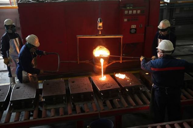 2. Ana Bakm Merkezi Fabrikalar Mdrl Kalite Ynetim Mdr Mevlt Doan da merkezde imalat, modernizasyon, bakm ve onarm faaliyetlerinde kullanlan yedek para, ham madde ve rnlerin laboratuvar muayeneleriyle analiz edilerek uygun olanlarn tedarik edilmesinin salandn belirtti.      