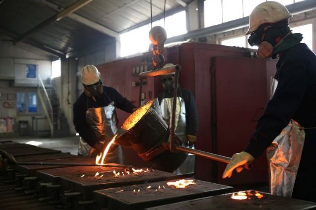 2. Ana Bakm Merkezi Fabrikalar Mdr Tayfun Trkolu, AA muhabirine, u anda ate destek otomasyon projesi kapsamnda M113 model zrhl personel tayclarn modernizasyon faaliyetlerini icra ettiklerini belirterek, 'Ordu ya analizi, elektronik ve mekanik cihazlarn kalibrasyonu, dost ve mttefik personeline grev ba meslek eitimi verilmesi, ast birliklere mavirlik salanmas, yrtlen dier grevler arasnda.' dedi.      