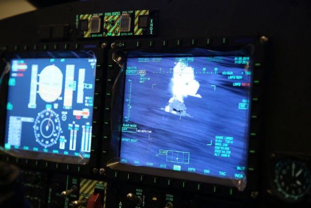 'Bunlar�n i�inde pilot e�itimleri, pilotlar�n aviyonik sistem e�itimleri, u�u� e�itimleri, tam g�rev e�itimleri ve helikopterlerin tamir-bak�m�n� yapacak uzmanlar�n e�itimleri i�in sim�lat�r serisi �retimleri ger�ekle�tirdik.     