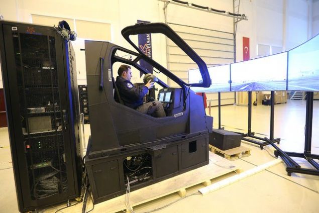 ATAK Projesi kapsam�nda ilgili b�t�n sim�lat�r setlerinin �retimi g�revinin HAVELSAN'a verildi�ini dile getiren Atalay, ��yle konu�tu:     