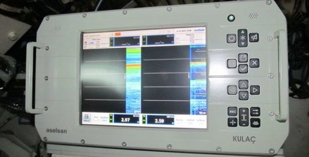 KULA� �skandil Sistemi ASELSAN taraf�ndan denizalt�lar ve su �st� platformlar�nda kullan�lmak �zere geli�tirildi. Seyir yard�mc� sistemi olarak kullan�lan KULA�, yayd��� akustik sinyalin dipten/su y�zeyinden yans�mas�n�n dinlenmesi ve g�nderme/alma zaman� aras�ndaki fark�n �l��lmesiyle derinlik tespitini ger�ekle�tiriyor.     